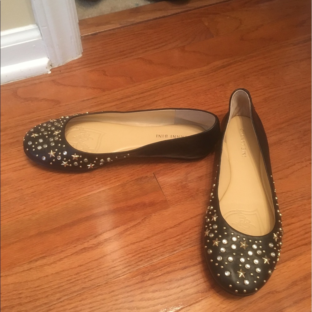 Flats - Picture 2 of 3