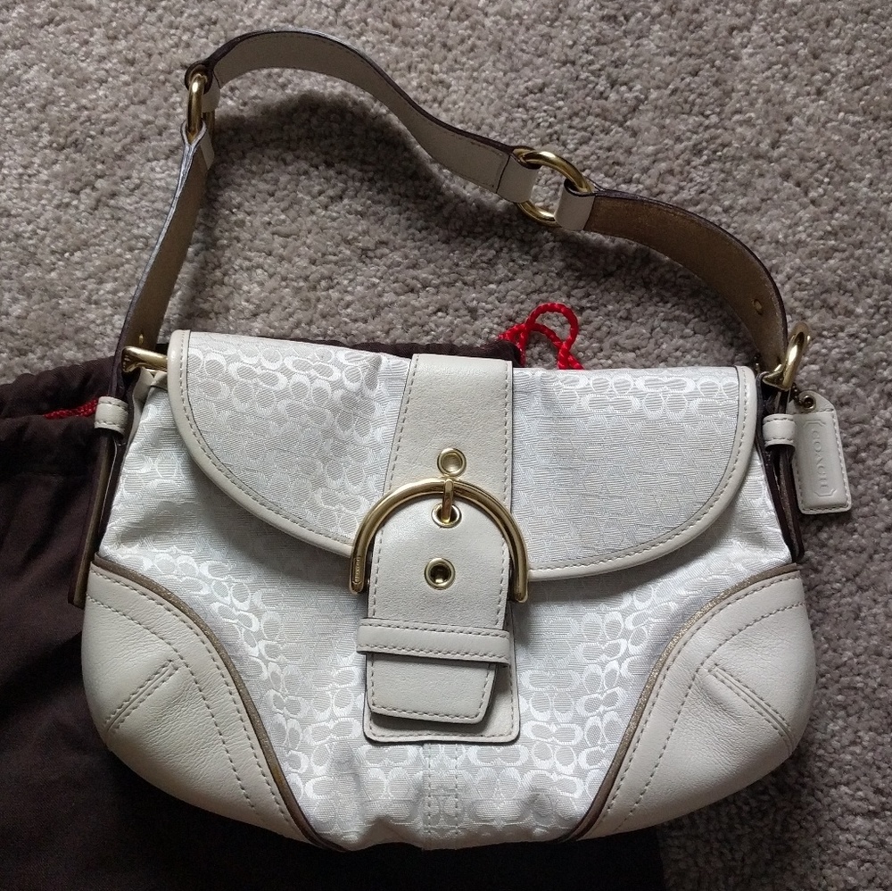 COACH White with Gold Trim Shoulder Bag