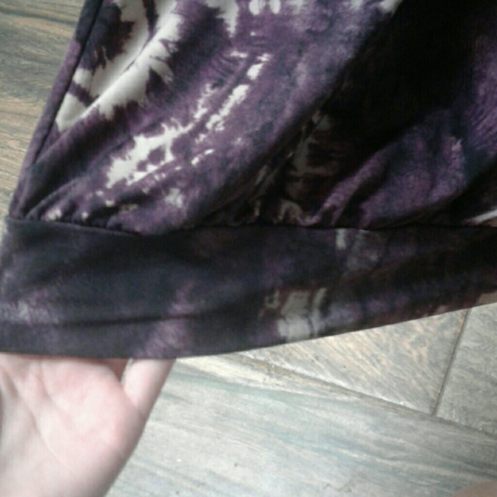 Purple work top (S) - Picture 3 of 3