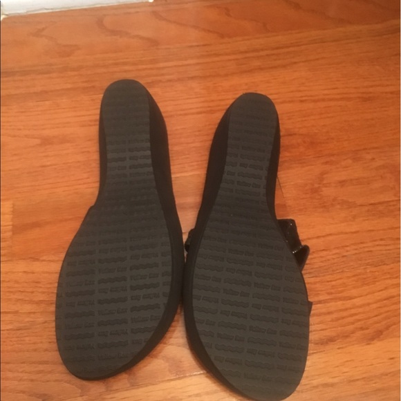 Heels - Picture 3 of 3