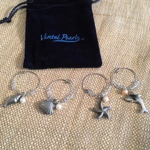 Vantel Pearls Sea Wine Charms