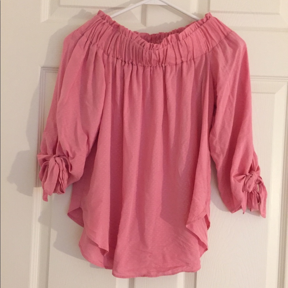 Off the shoulder mid sleeve top