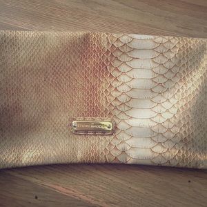 Beautiful clutch for a perfect night out