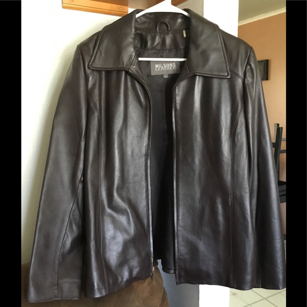 Gorgeous Woman's Brown leather jacket