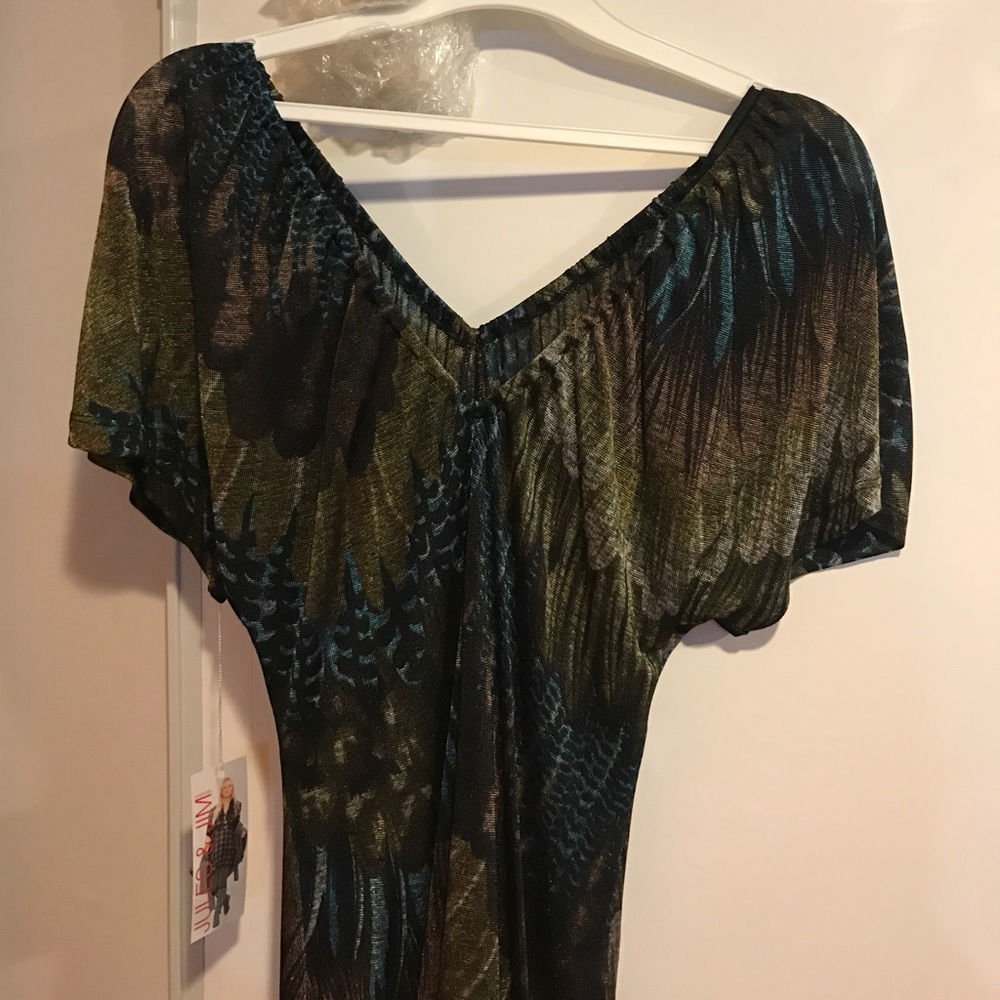 Jules and Jim super cute maternity dress.