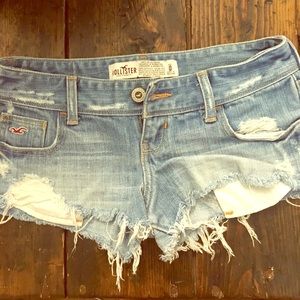 Hollister daisy dukes