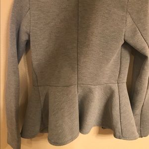 Gray fitted fashion blazer