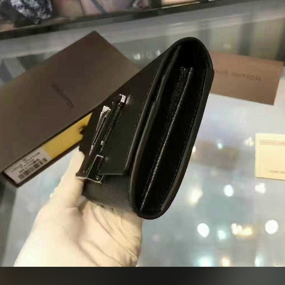 Wallet - Picture 3 of 4