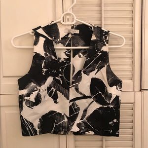 Black and White Floral Cropped Tank