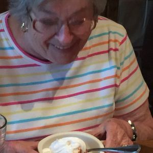 Meet your Posher, Rosena