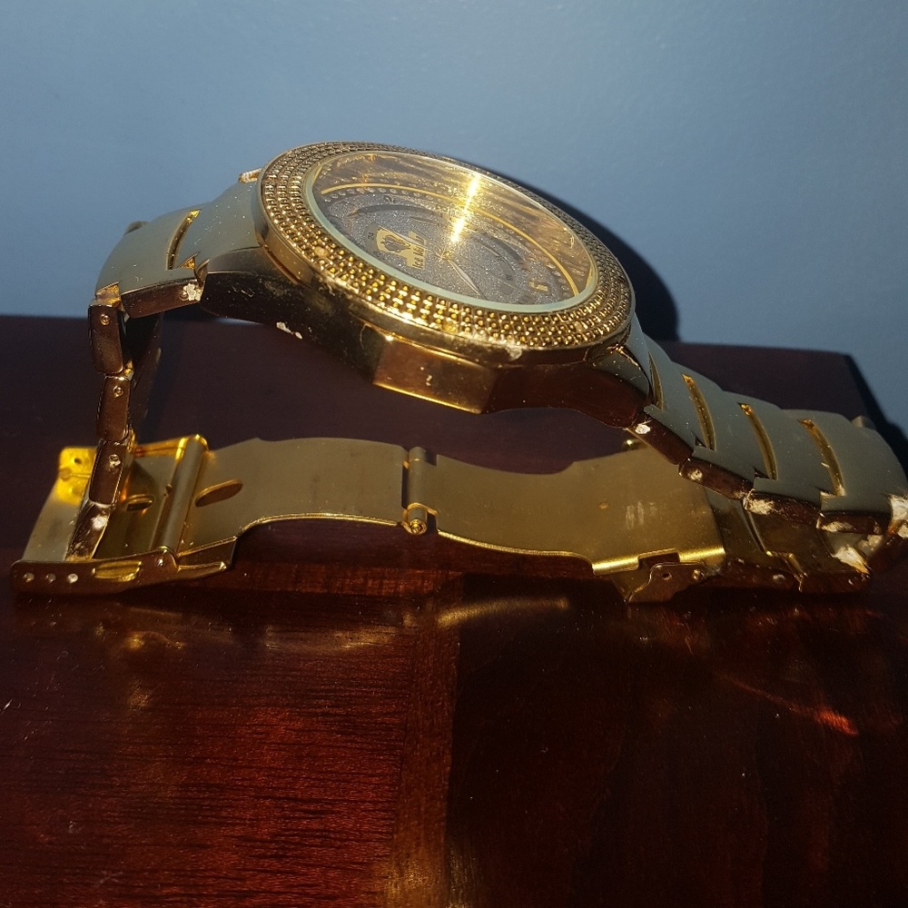 Gold Diamond Watch - Picture 2 of 5