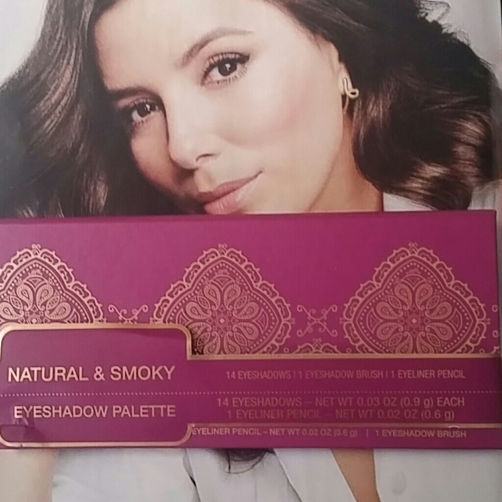 New Natural & Smoky Eyeshadow Palette