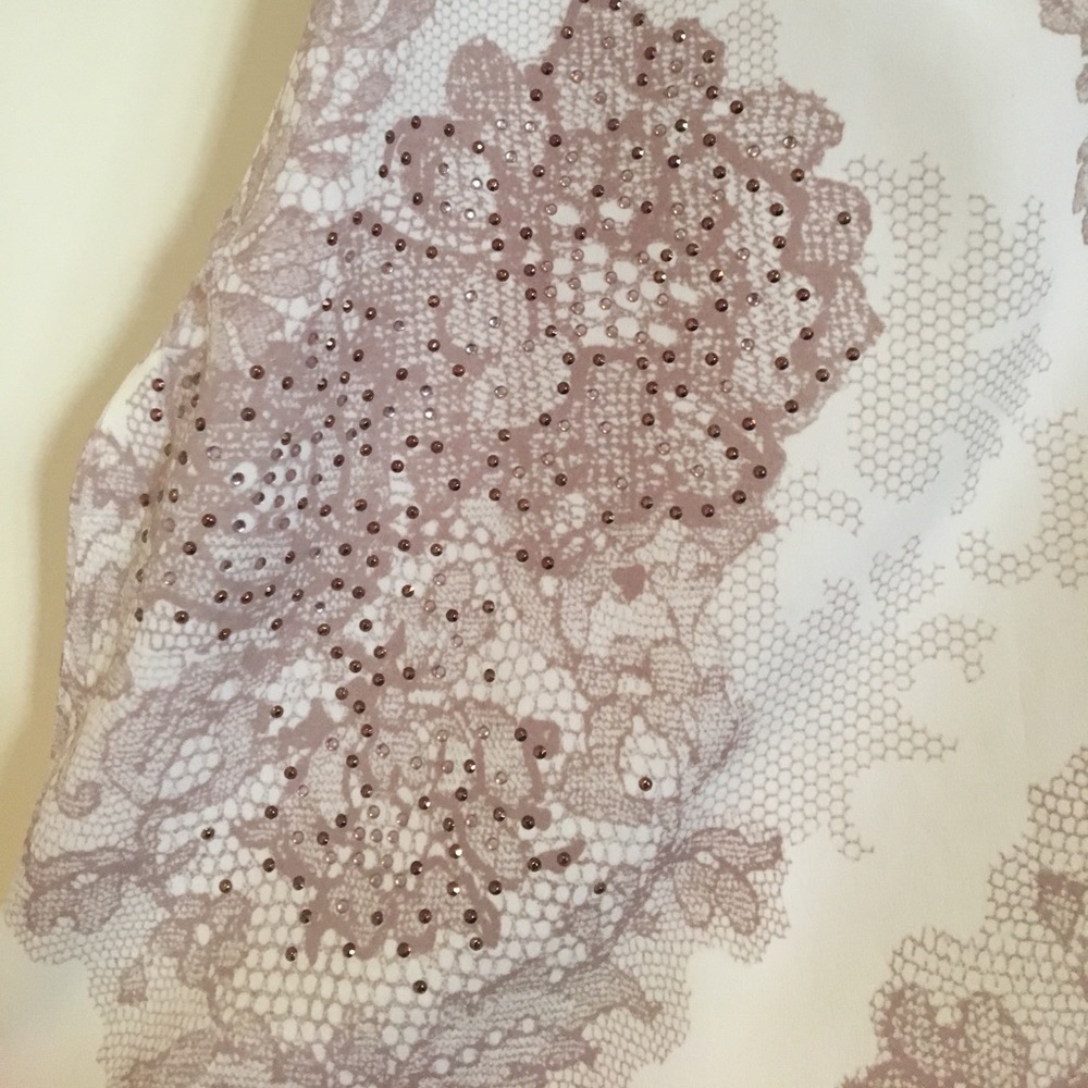 Silk Pattern Tank - Picture 2 of 4