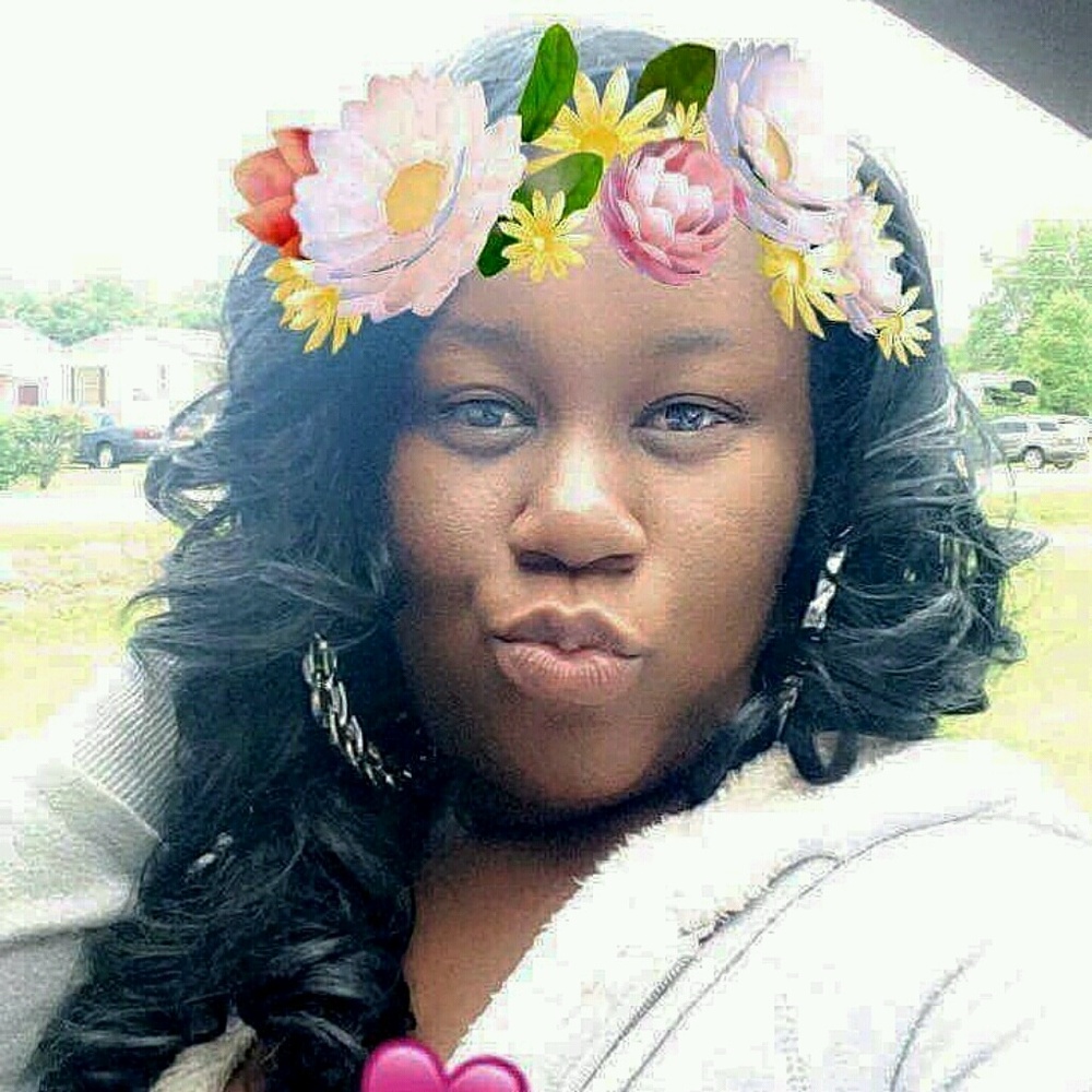 Meet your Posher, Carlita