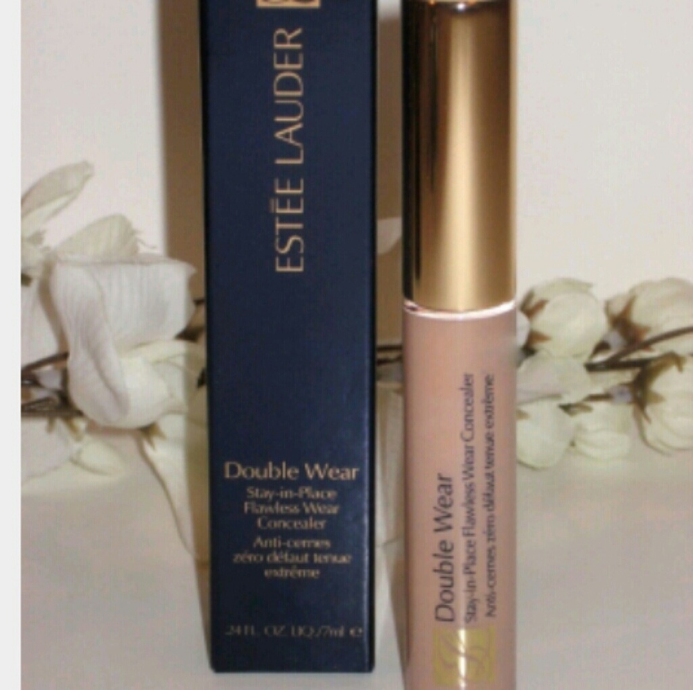 Estee Lauder double wear stay in place concealer