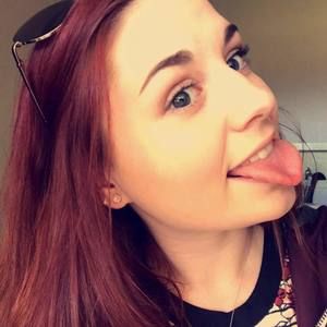 Meet your Posher, Maddie