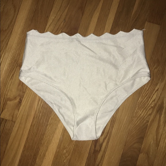 High Wasited Scalloped Bottoms! - Picture 1 of 1