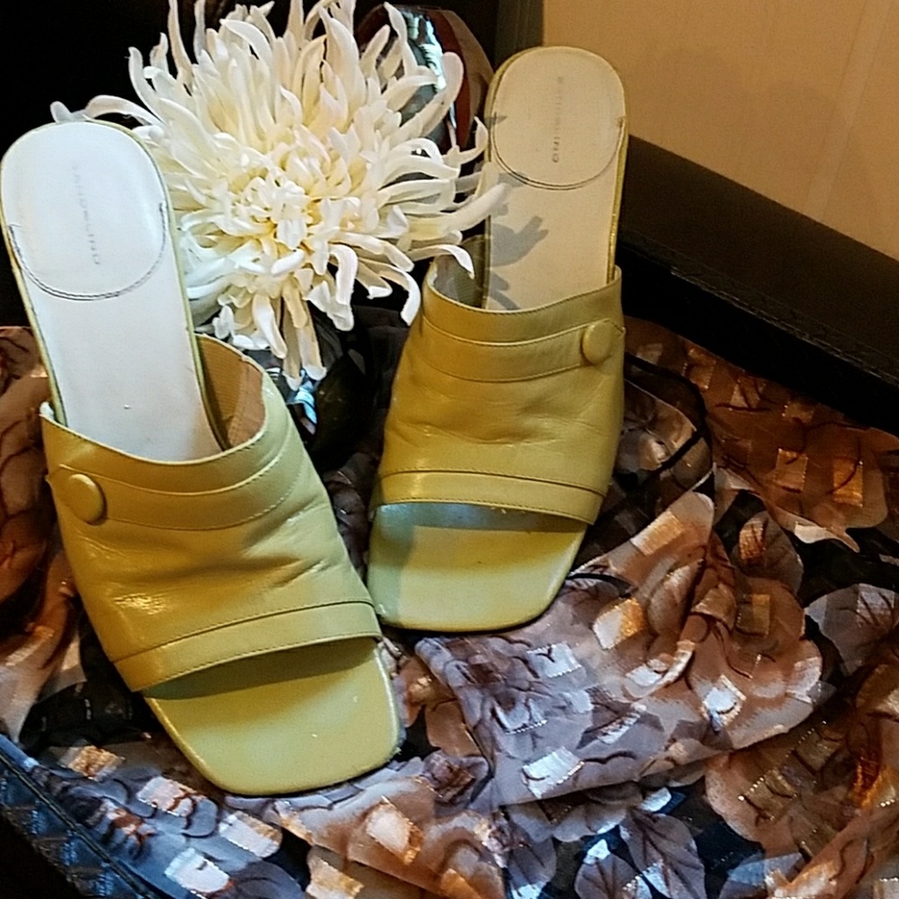 Bandolino sandal