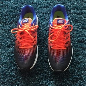 Like New NIKE ZOOM PEGASUS 33