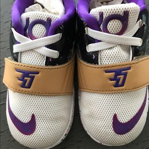 Toodler athletic shoes