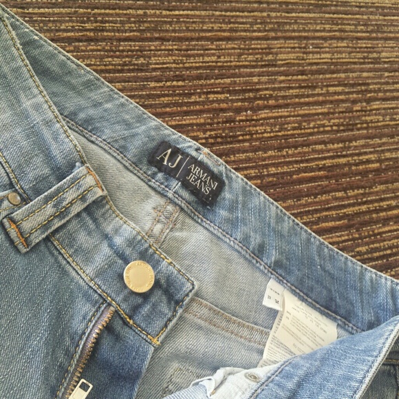 Armani Jeans - Picture 2 of 3