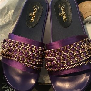 Chanel Slides!