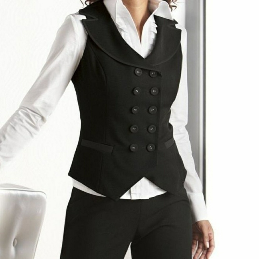 Anissa Vest
