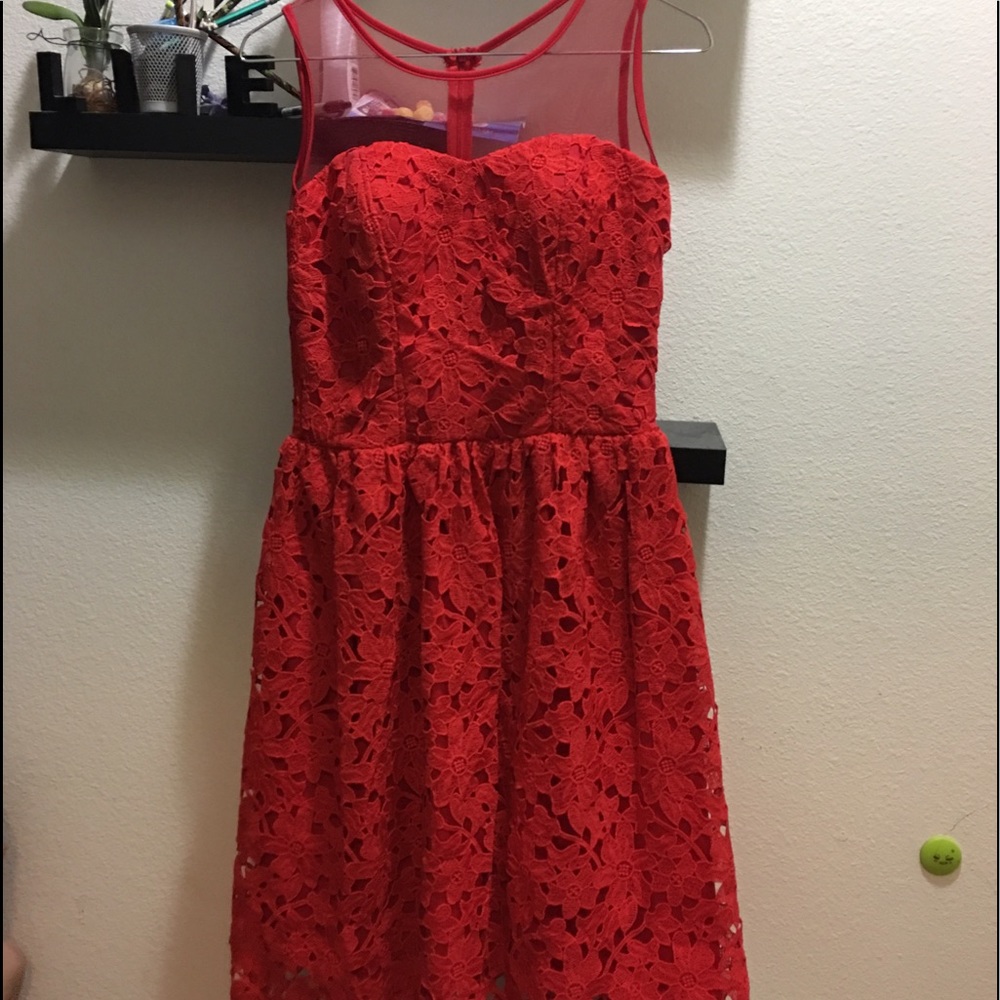 red midi Lace dress