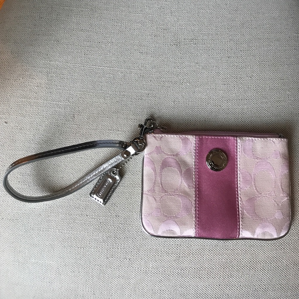 Coach wristlet - Pink with signature C's