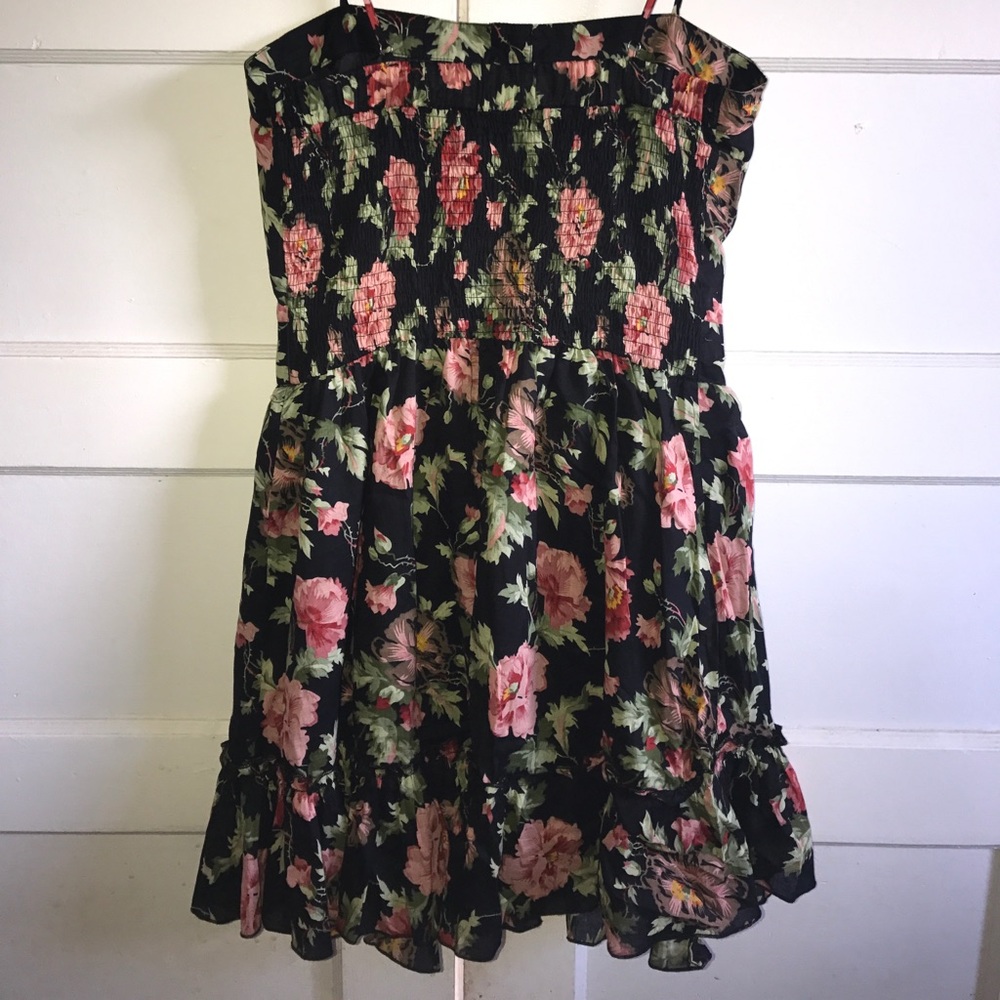 🍂🍁KATIA FLORAL DRESS🍁🍂 - Picture 4 of 8