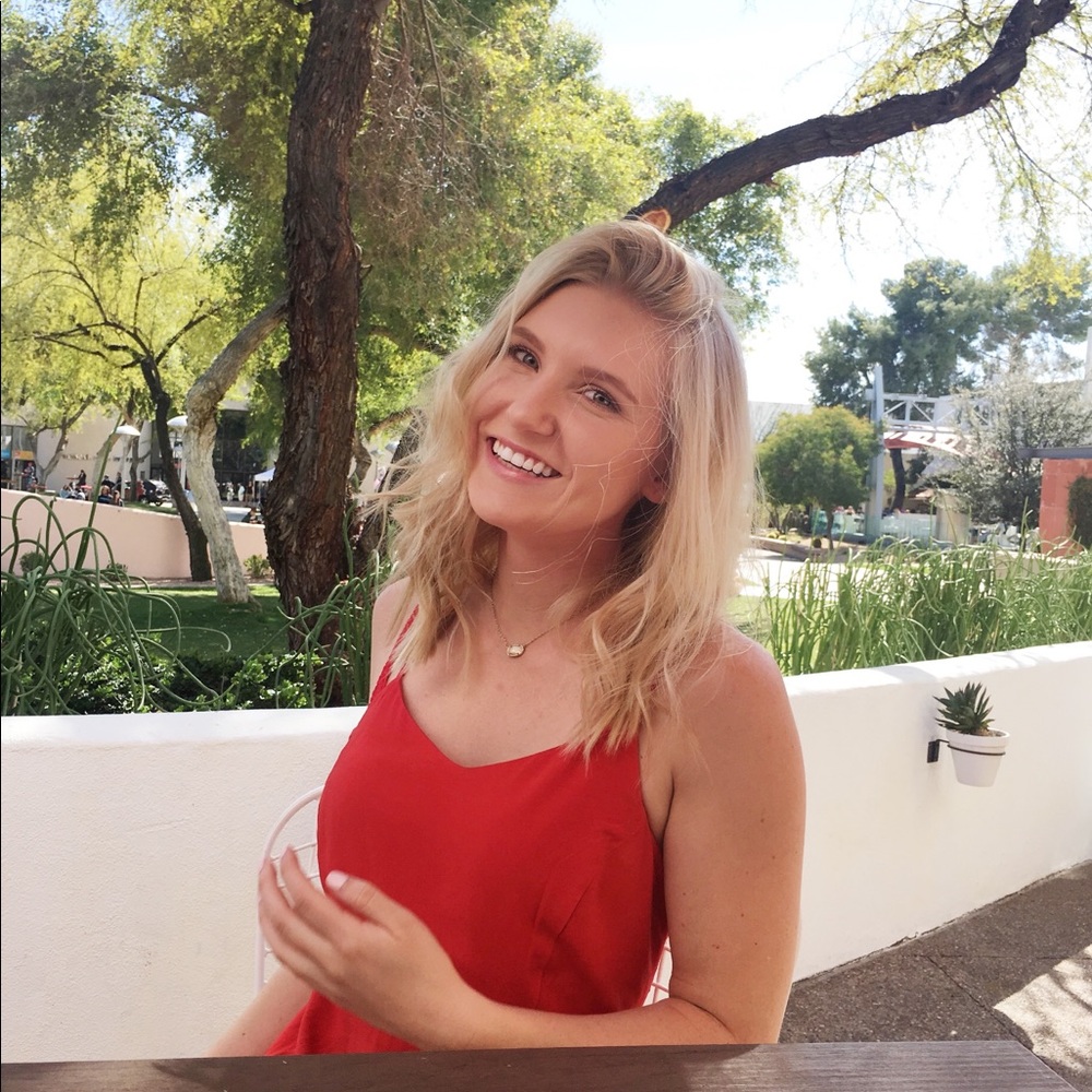 Meet your Posher, Savannah