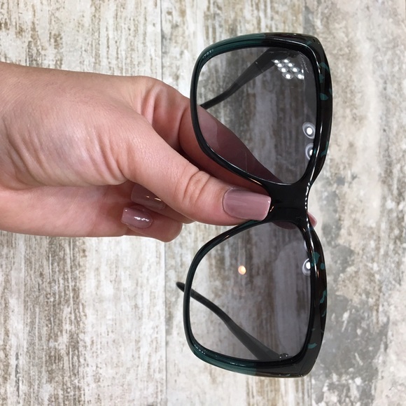 π¨SOLDπ¨ - Picture 6 of 8