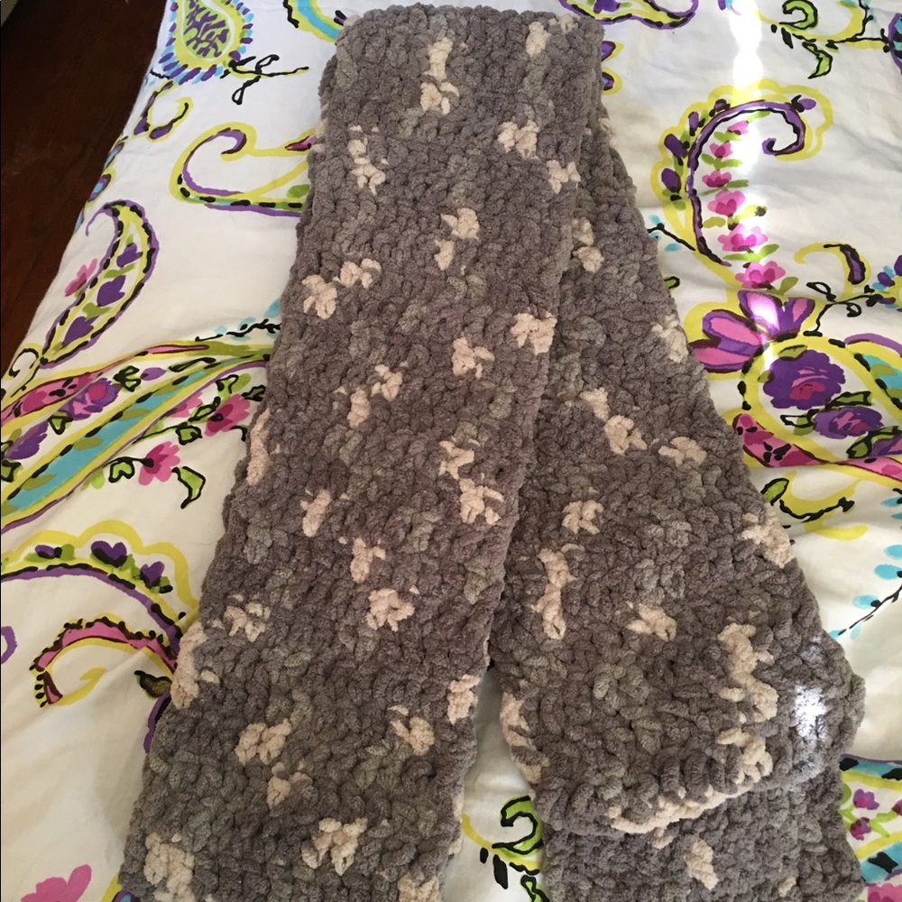 Fuzzy Yarn Scarf