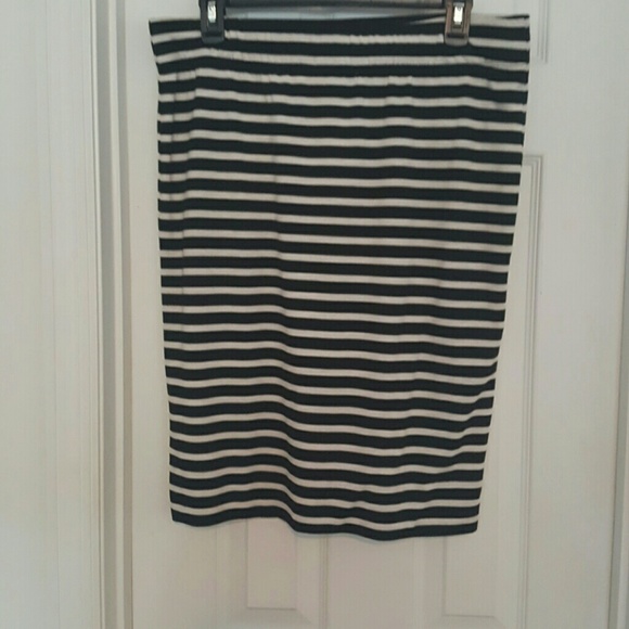 Skirt - Picture 1 of 4
