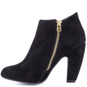 Steve Madden Black Suede Booties