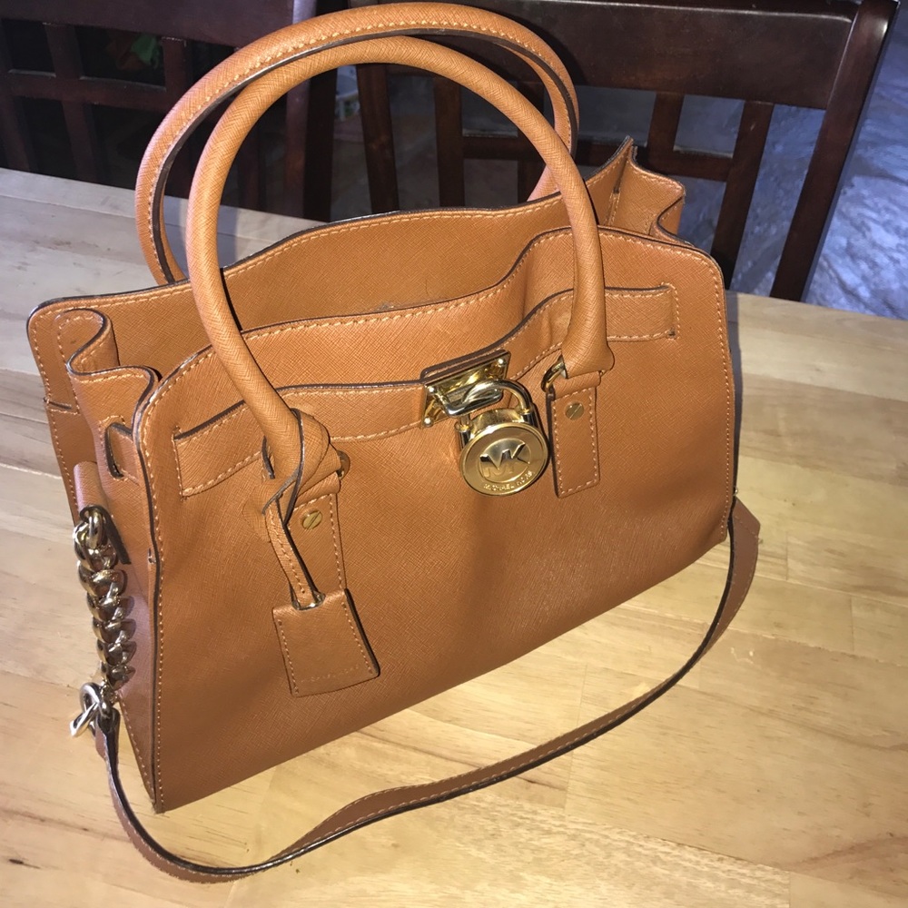 Michael Kors Hamilton Tan Handbag w/Gold Accents