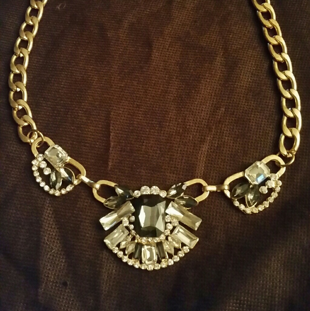 Necklace - Picture 1 of 2