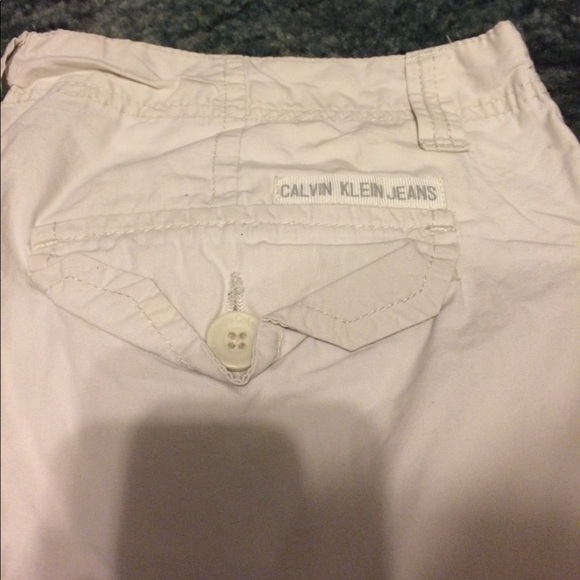 Men's 30 Calvin Klein shorts - Picture 3 of 4