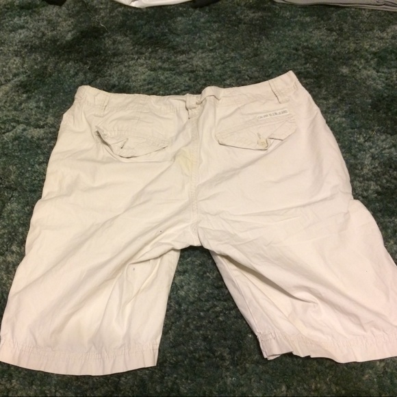 Men's 30 Calvin Klein shorts - Picture 4 of 4