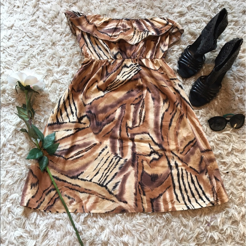 Velvet Torch Tiger Patterned Strapless Dress