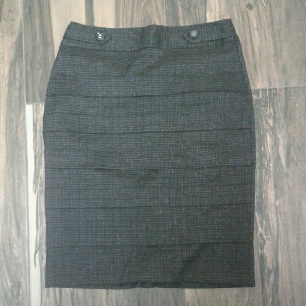 Black fitted skirt (3)