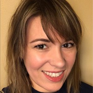 Meet your Posher, Courtney