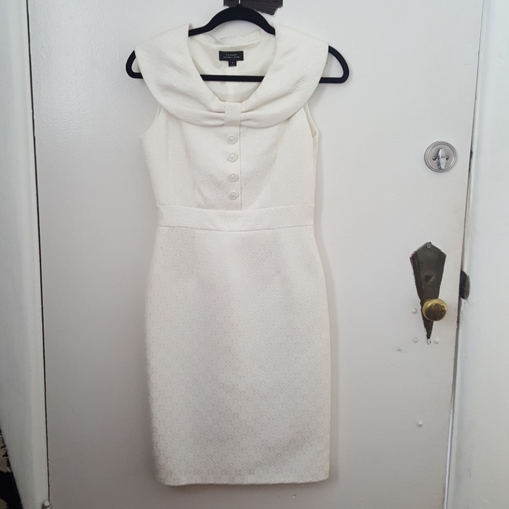 Tahari Winter White Pencil Dress sz 2
