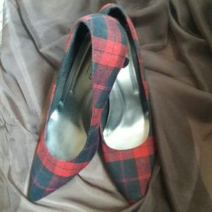 Red and black plaid heels- comfort plus