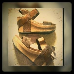 Pierre Dumas wedges ****SOLD ON MERCARI****