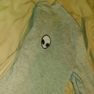 Gray Alien long sleeve sweater 👽