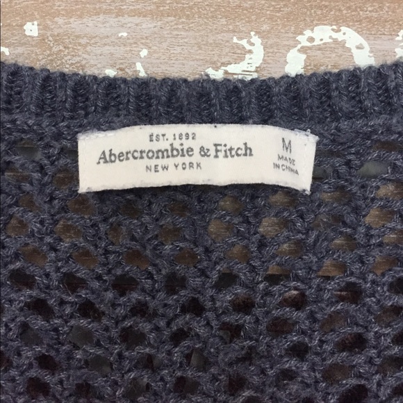 Abercrombie & Fitch sweater - Picture 2 of 3