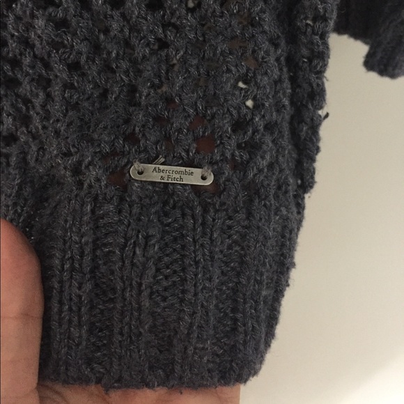 Abercrombie & Fitch sweater - Picture 3 of 3