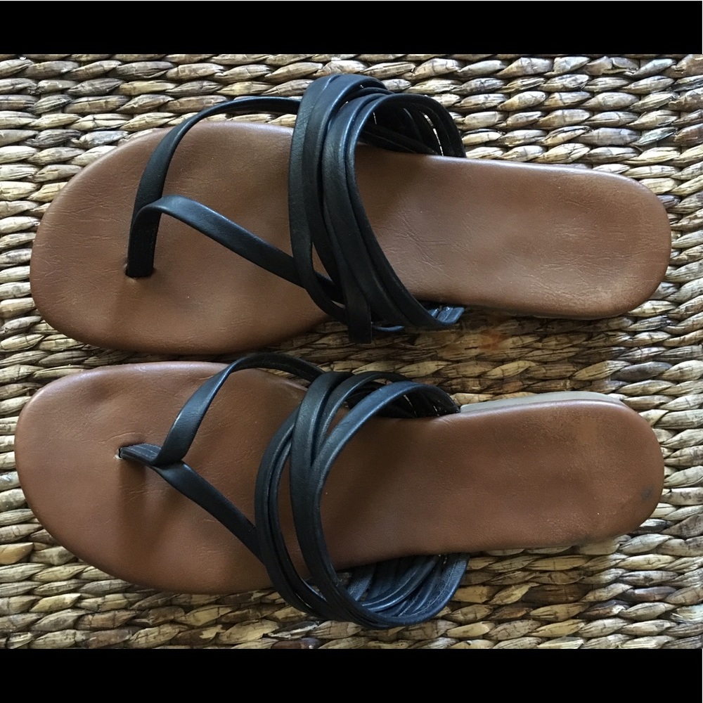 Black and brown sandals (flats)