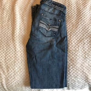Women's guess jeans size 28 straight leg